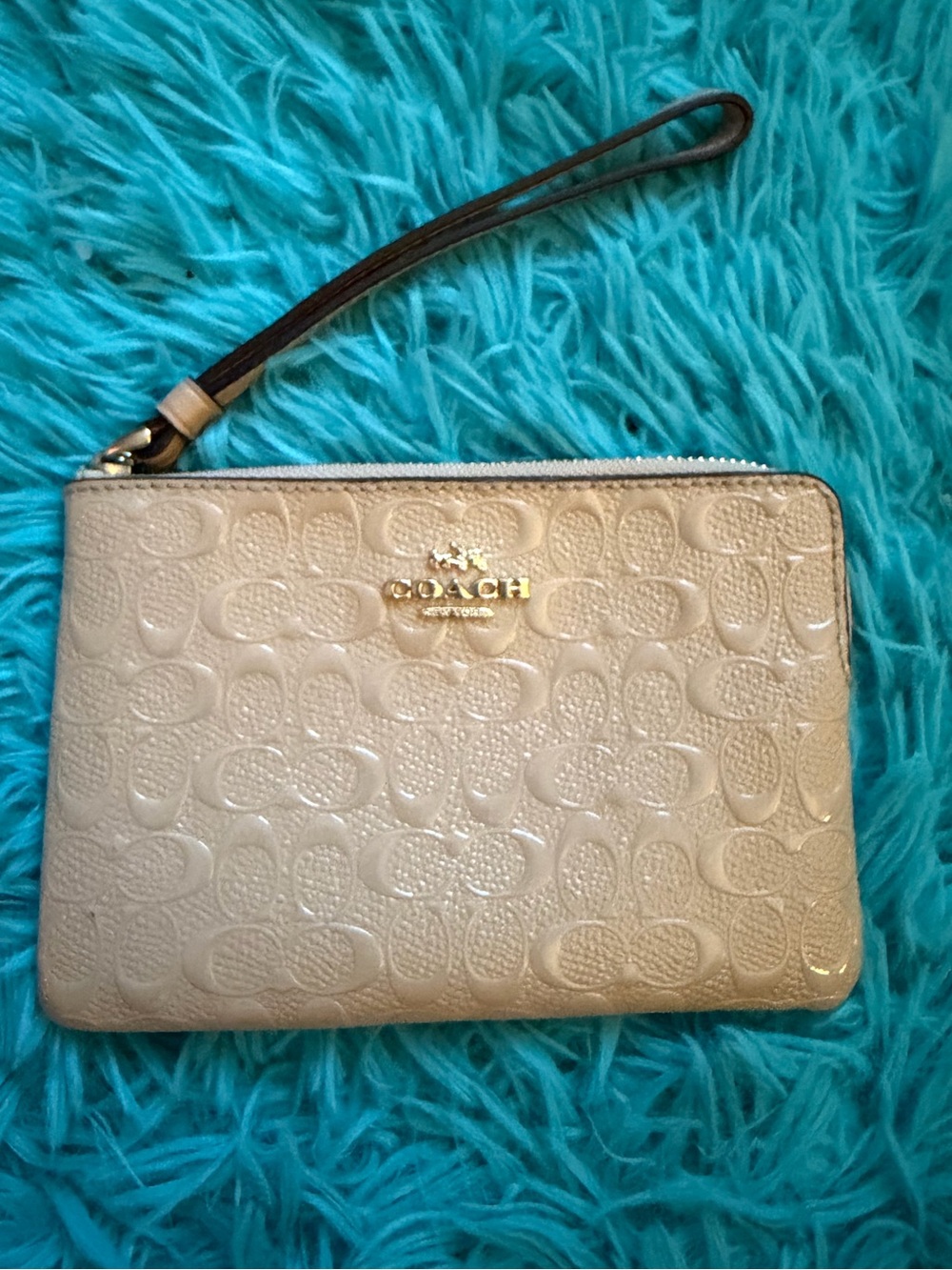 Coach Wristlet Patent Leather